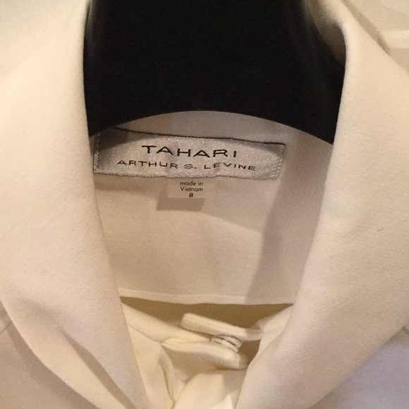 TAHARI Arthur S. Levine Blouse - Picture 3 of 3